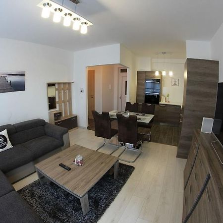 Urban Apartman Apartment มิชโคลซ์ ภายนอก รูปภาพ